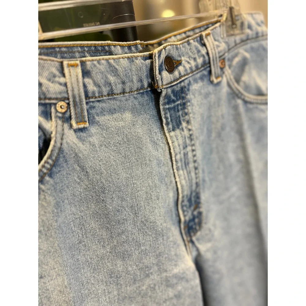 Levis 550 Relaxed Fit Tapered Leg Light Wash Blue Denim Jeans 36x32 Vintage
